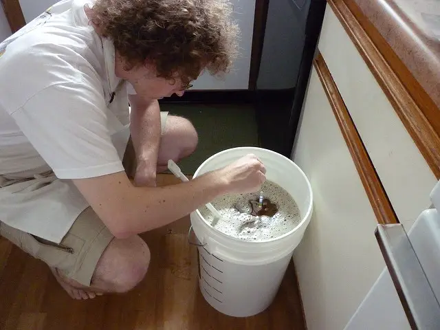Using a hydrometer for beer