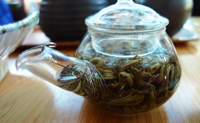 How to brew jasmine tea